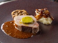 <Dinner>鮮魚と豚肉のWメイン　お料理全5品とデザート1品
