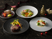 2026Christmas Dinner Course with a Glass of Champagne
