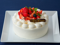 Christmas Strawberry Sponge Cake