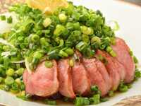 Course C ◆ Includes domestic beef tongue sashimi. 9 dishes in total. 11000 yen (food only)