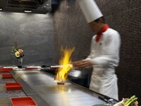  【鉄板カウンター席予約】～料理は当日ご注文ください～