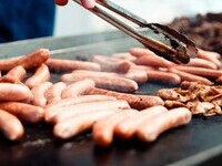 10月19日～★オプションでお子様プランご注文可★【屋外BBQ】クラフトビール含む飲放付 US産アンガスビーフ＆鶏もも肉＆スペアリブ＆極太ソーセージ BBQライトプラン