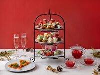 【土日祝：Xmas2026】いちごとショコラが彩る天空のクリスマスアフタヌーンティー＋3時間フリーフロー