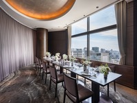 【Semi-private window-side dining | Ideal for business entertainment and family celebrations】 Gastronomic Theatre Lunch ~Shanghai Crab~(Nov 1–Dec 25)
