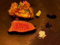 【A rare descendant of a distinguished bloodline】 Tajima cattle fillet roast 【Limited quantity】
