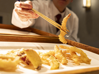 【Semi-private room】 1/1–1/3 New Year’s lunch & dinner buffet – Adults