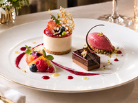 【Opera Dinner Show】 Opera viewing & dessert plate