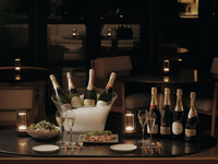 Champagne Lumière / Includes two appetizers