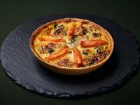 蟹とほうれん草のキッシュ　【13:30～15:30】