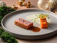 【Xmas2026】＜グラスワイン3杯付＞きらめく夜景とシャンパンで彩るクリスマスディナー ￥43,000