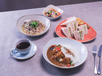 【Weekday Lunch Set】 Salad plate & choice of 3 light meals + post-meal drink
