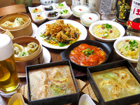 【デラックスコース】【２H飲み放題】◆7000円　東京駅店限定コース◎人気の盛り合わせ餃子とふかひれ蟹肉、海老、牛肉など厳選全7品おすすめコース！　※前日までに要予約