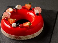 【クリスマスケーキ】 コーラル・ノエル　 直径18cm