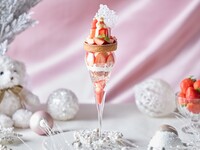 【Xmas2026】＜平日＞『大人のご褒美パフェ付きジュリークローズアフタヌーンティー』心躍る世界観へと贅沢に落とし込んだ特別コラボレーション！マリアージュフレールもお替り自由　11/4～1/11