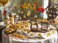 【Web予約 / 選べる乾杯ドリンク付き】平日 点心は食べ放題！ チャイニーズアフタヌーンティー「楊貴妃 菊香茶宴」