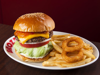 SWEET CHILI CHEESE BURGER