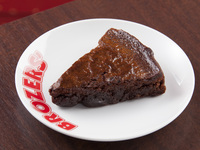 CHOCOLATE BROWNIE