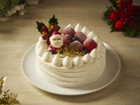 SUI Strawberry Decorated Cake