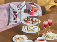 【CAFE | Weekdays】 Strawberry & Black Tea Afternoon Tea (starting 11/25)