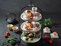 12/1～【土日祝：季節のアフタヌーンティー】九州各地の煎茶やロンネフェルトの紅茶、季節の和菓子やフルーツタルト他
