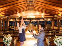 [Xmas｜Proposal in the chapel] Christmas dinner + bouquet of 12 roses (with exclusive planner)