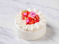 苺のホールケーキ（直径18㎝）8,000円