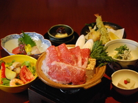 11月24日から【ご接待/ご会食】一人一鍋　神戸牛すき焼き会席コース　（全7品）2時間飲み放題付8500円