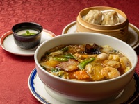 ★期間限定★麺・炒飯と選べる点心のランチセット「長江」+コーヒー付