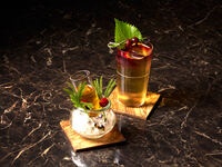 (Please order with a meal) Festive 4 Glasses of Non Alcoholic Pairing